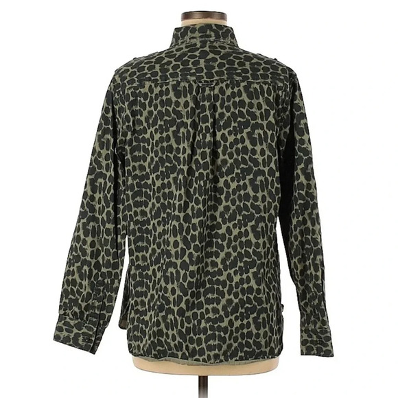 Banana Republic | Heritage Green Leopard Print Button Down Blouse Size Medium - Picture 3 of 3